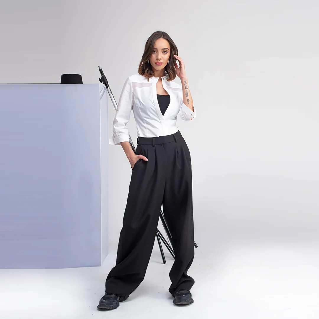 Pantaloni largi de damă