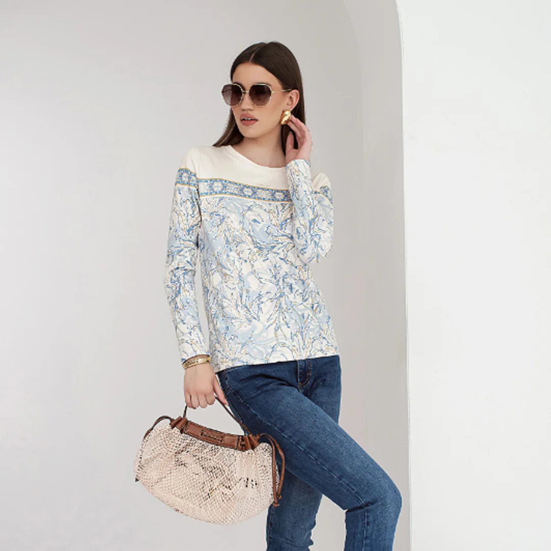 Bluză cu decolteu în V