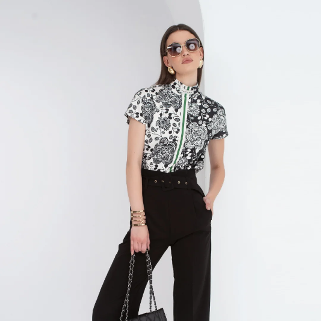 Polo de damă cu imprimeu în contrast