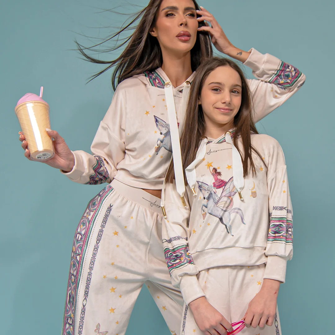 Pantaloni cu jambiere largi din catifea pentru copii