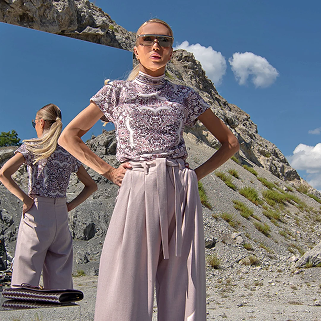 Polo de damă cu imprimeu în contrast