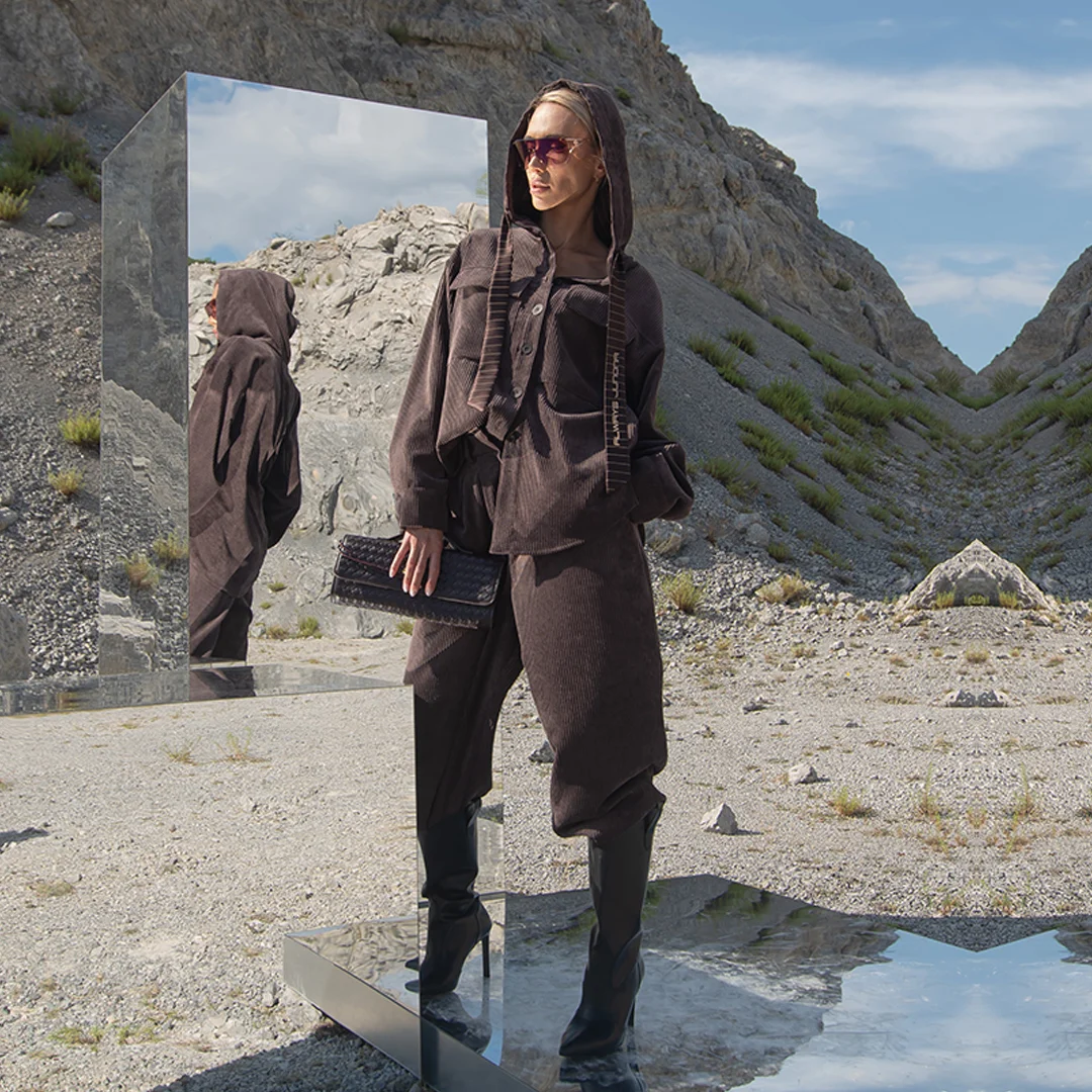 Pantaloni din catifea cu jambiere largi